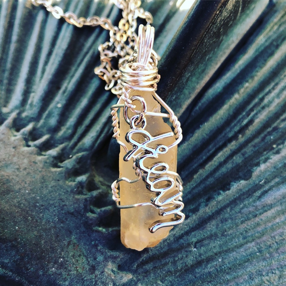 Healing Crystal Quartz Wire wrapped boho Necklace - Picture 2 of 4
